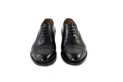 Hand Crafted black pair of Oxford medallion toe cap shoes